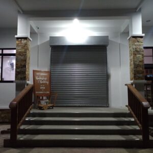 Manual, Galvanized Roll Up Door (2.5m wide x 2.5m high)
