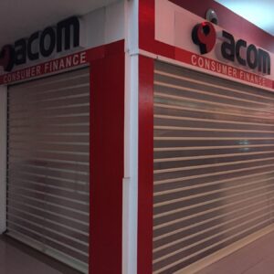 Manual, Polycarbonate Roll Up Door (2.5m wide x 2.5m high)